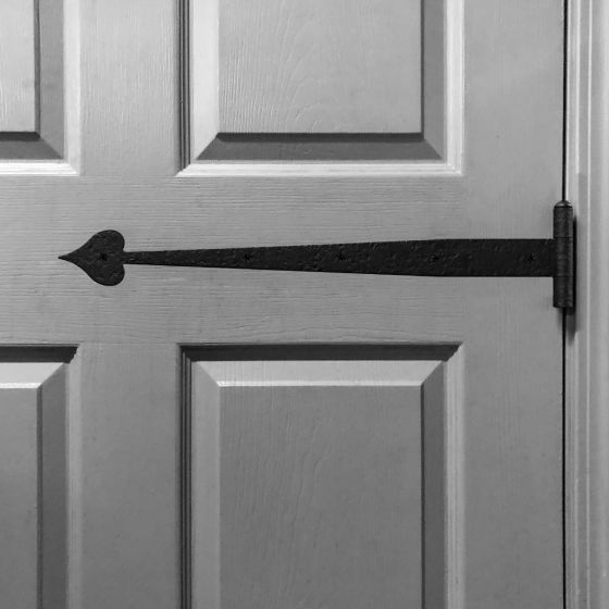 20-1/2" Half Surface Rough Heart Strap Hinge